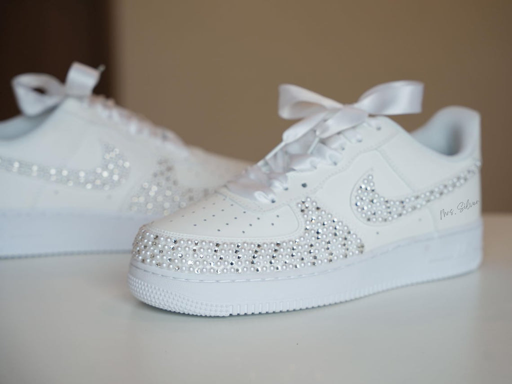 Custom Air Force 1 White With Rhinestones And Bow